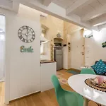 David Pretty Loft Near Station Casatuabari