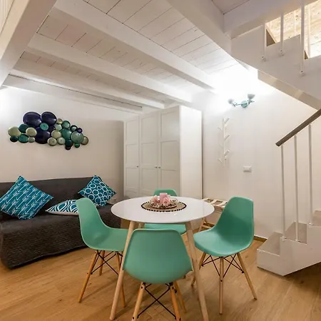 Daire David Pretty Loft Near Station Casatuabari *