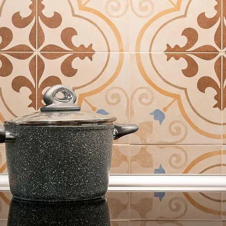 Daire David Pretty Loft Near Station Casatuabari *