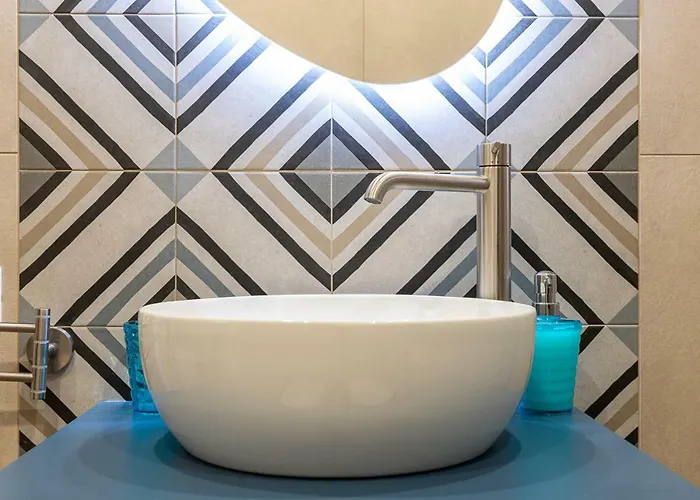 Apartment David Pretty Loft Near Station Casatuabari