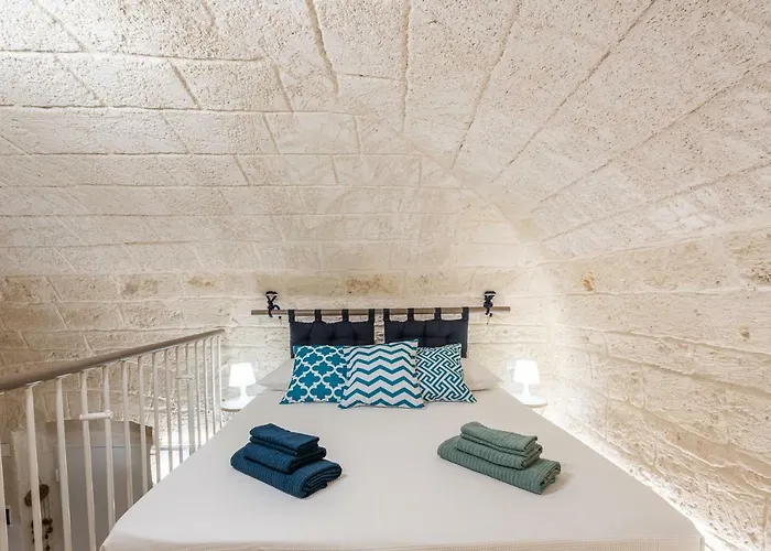 Apartment David Pretty Loft Near Station Casatuabari