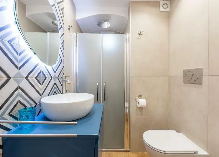 Apartment David Pretty Loft Near Station Casatuabari *